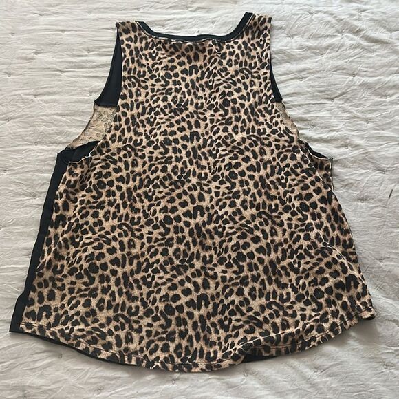 Pink cheetah print tank - Picture 2 of 2